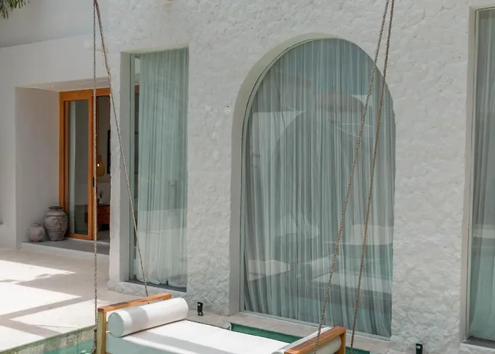 Milana: 5br Mediterrenean In Villa Canggu