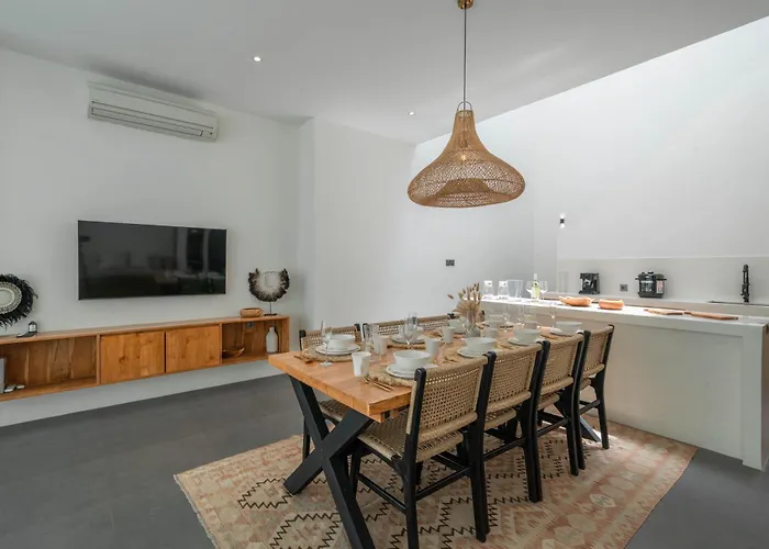 Villa Milana: 5br Mediterrenean In