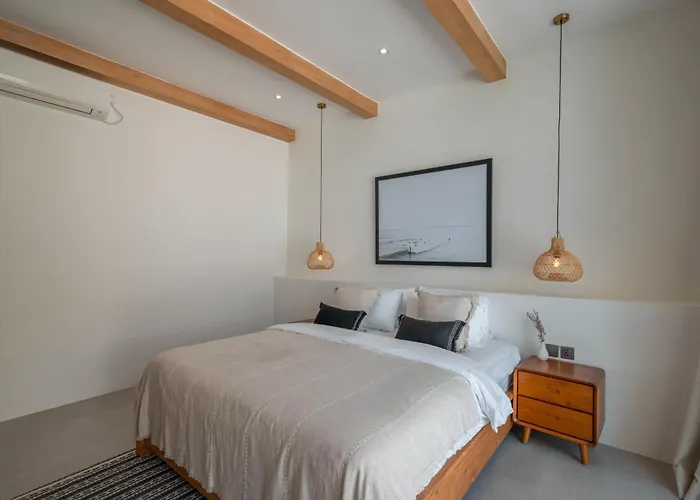 Milana: 5br Mediterrenean In *