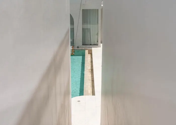 Milana: 5br Mediterrenean In