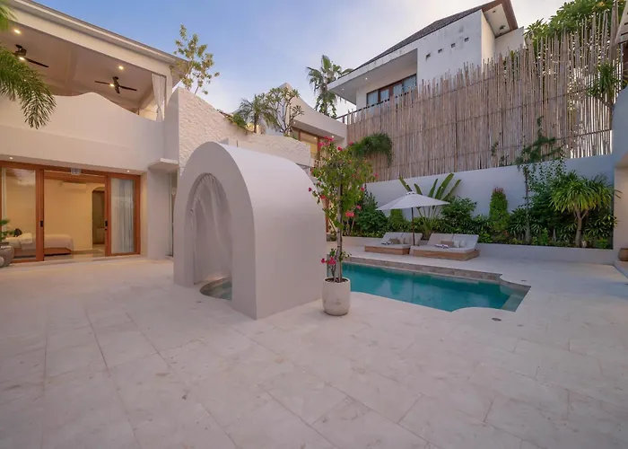 Villa Milana: 5br Mediterrenean In *